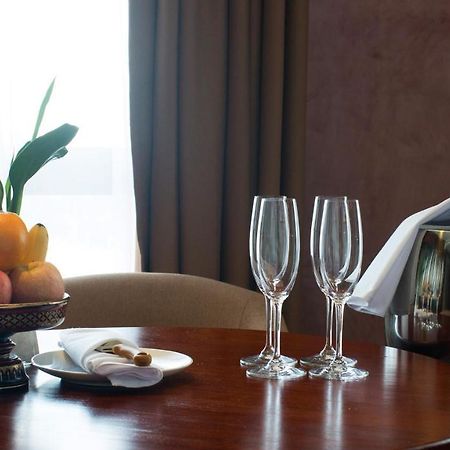 פנום פן Almond Hotel Bassac River מראה חיצוני תמונה