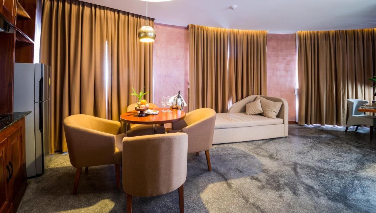 פנום פן Almond Hotel Bassac River מראה חיצוני תמונה