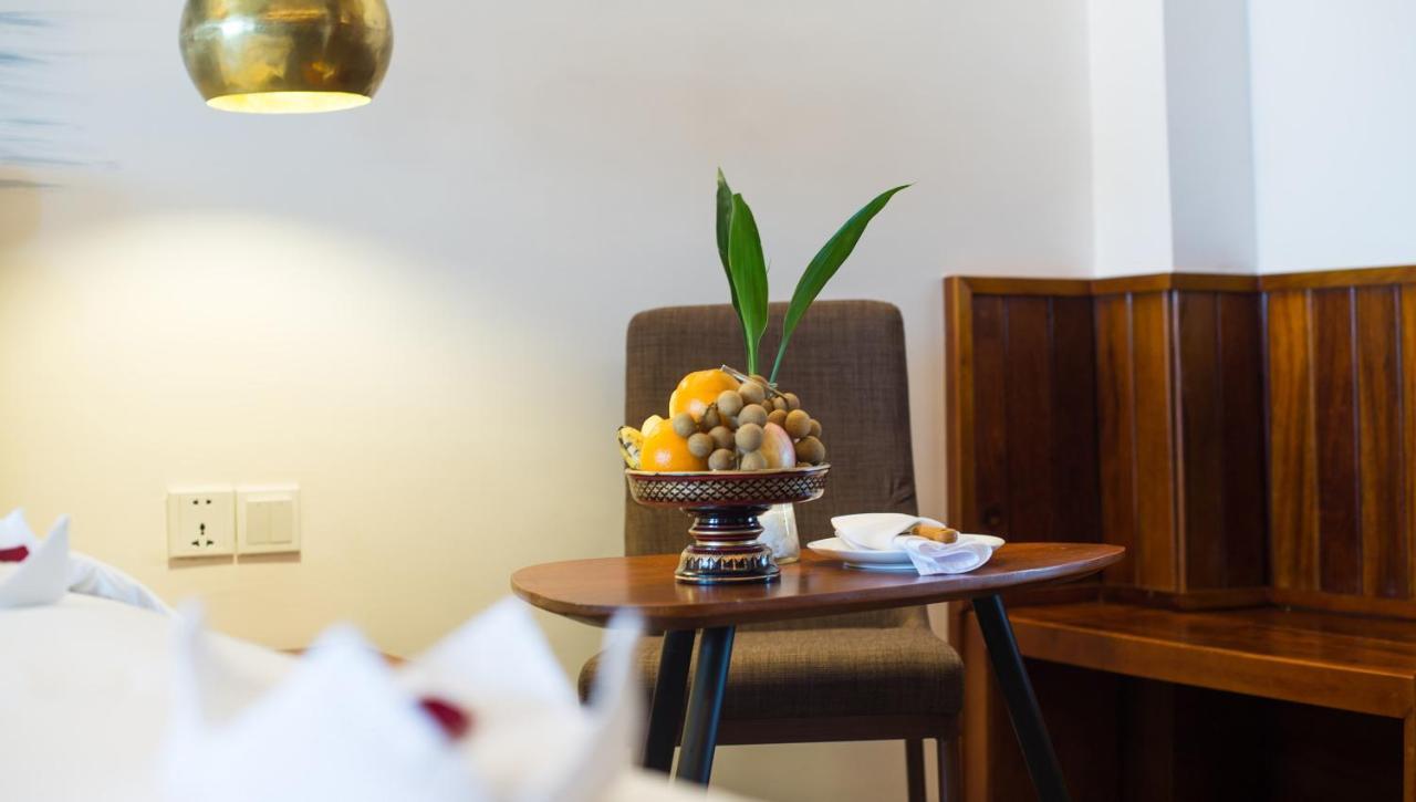 פנום פן Almond Hotel Bassac River מראה חיצוני תמונה