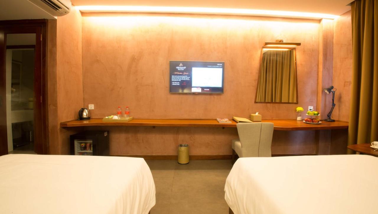 פנום פן Almond Hotel Bassac River מראה חיצוני תמונה