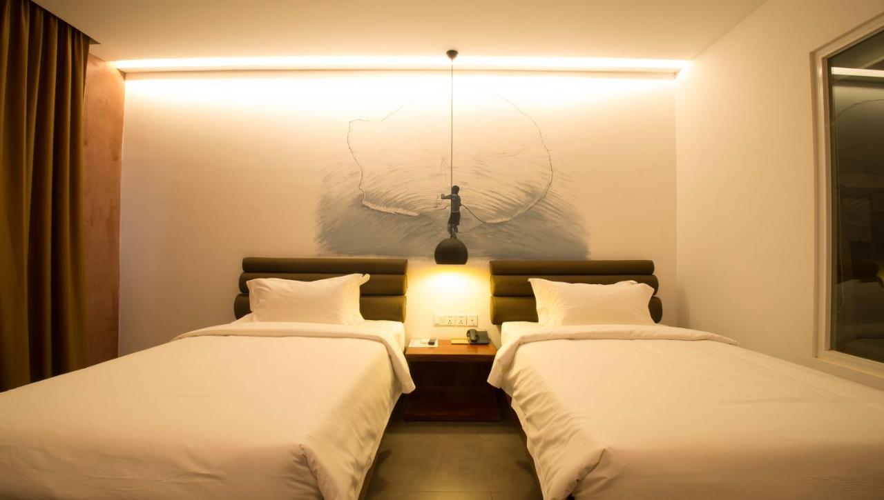 פנום פן Almond Hotel Bassac River מראה חיצוני תמונה